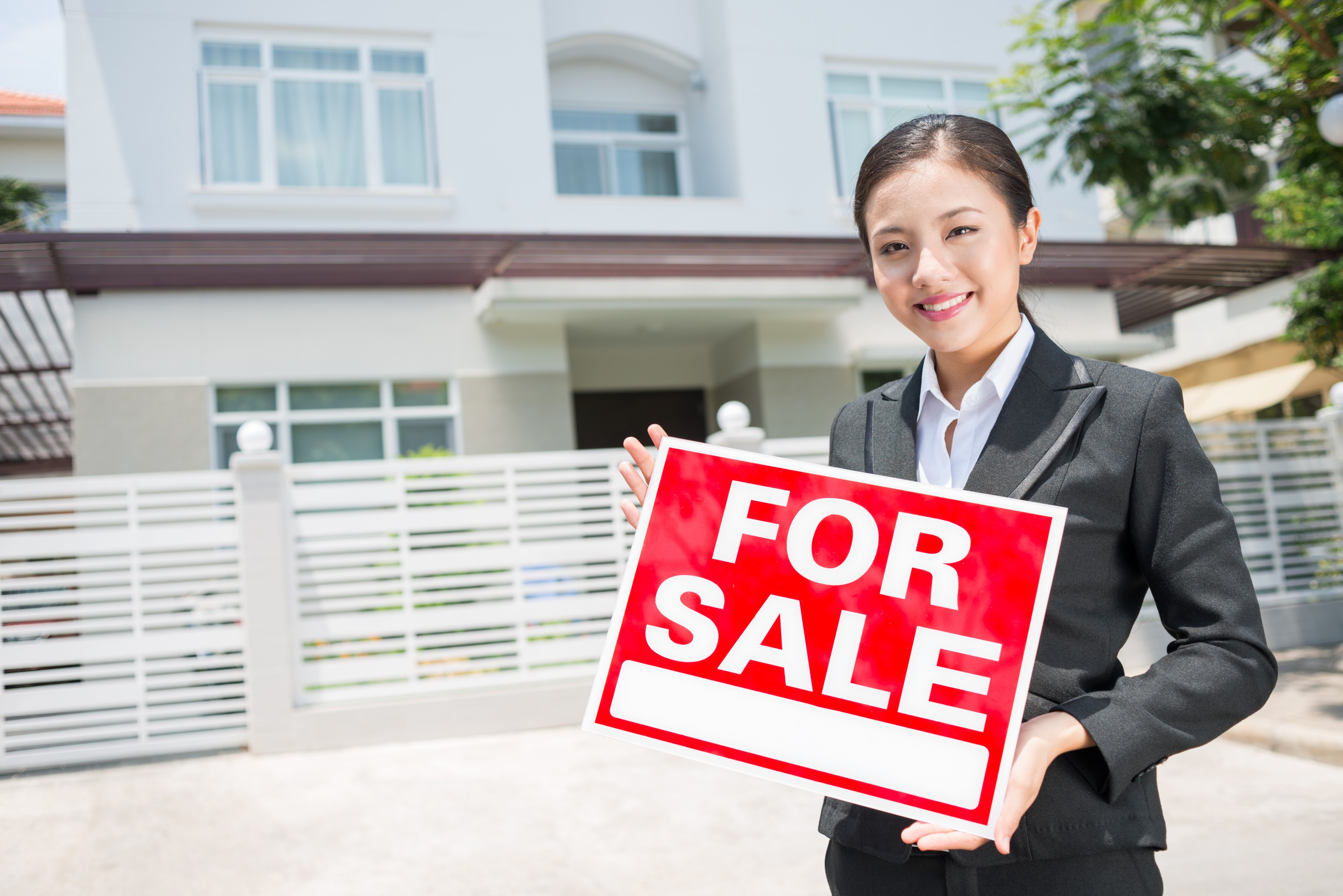 Why You Should Hire A Realtor